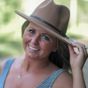 Meet your Posher, Alicia